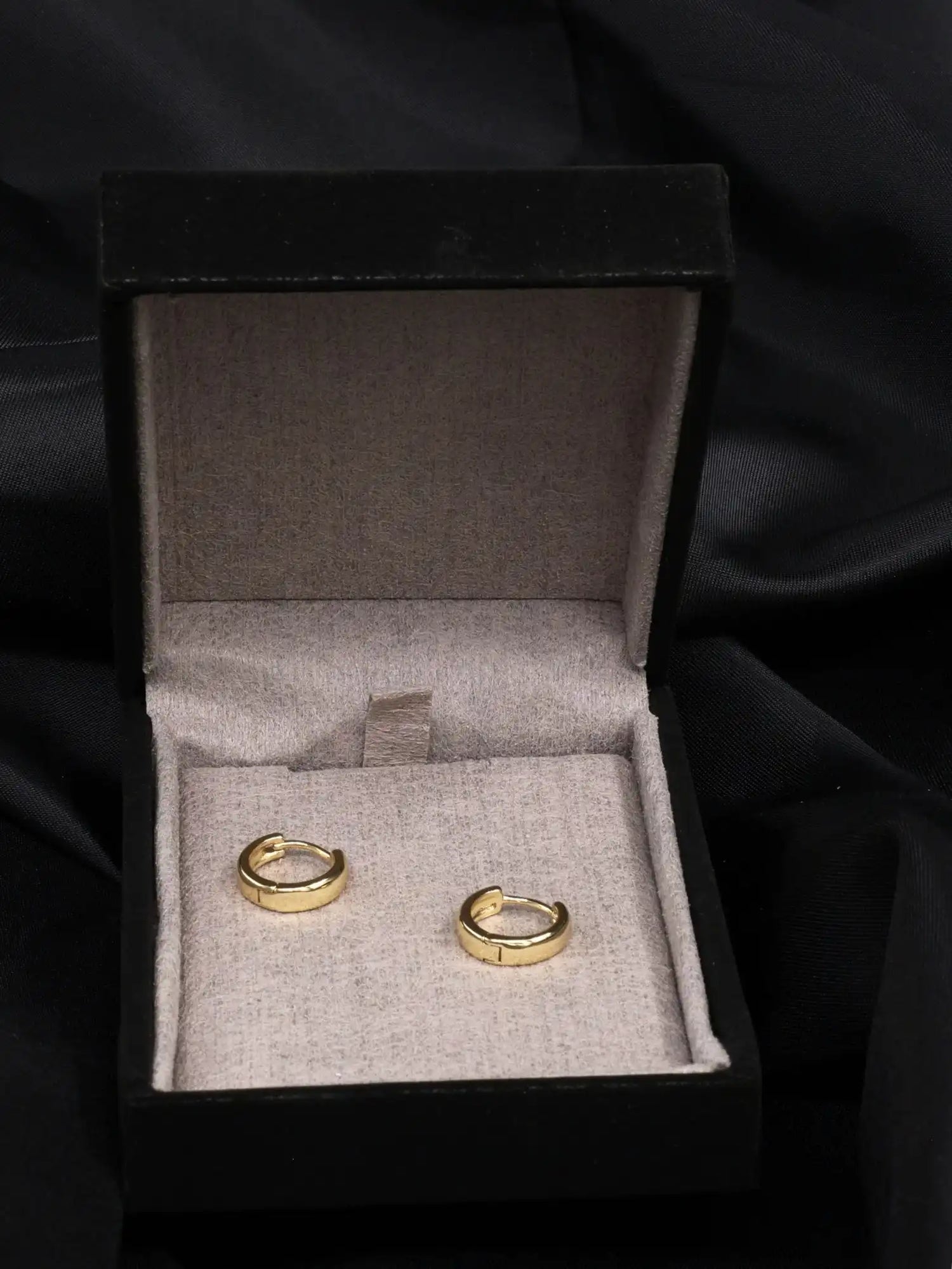 Gold Mini Halka Çelik Küpe