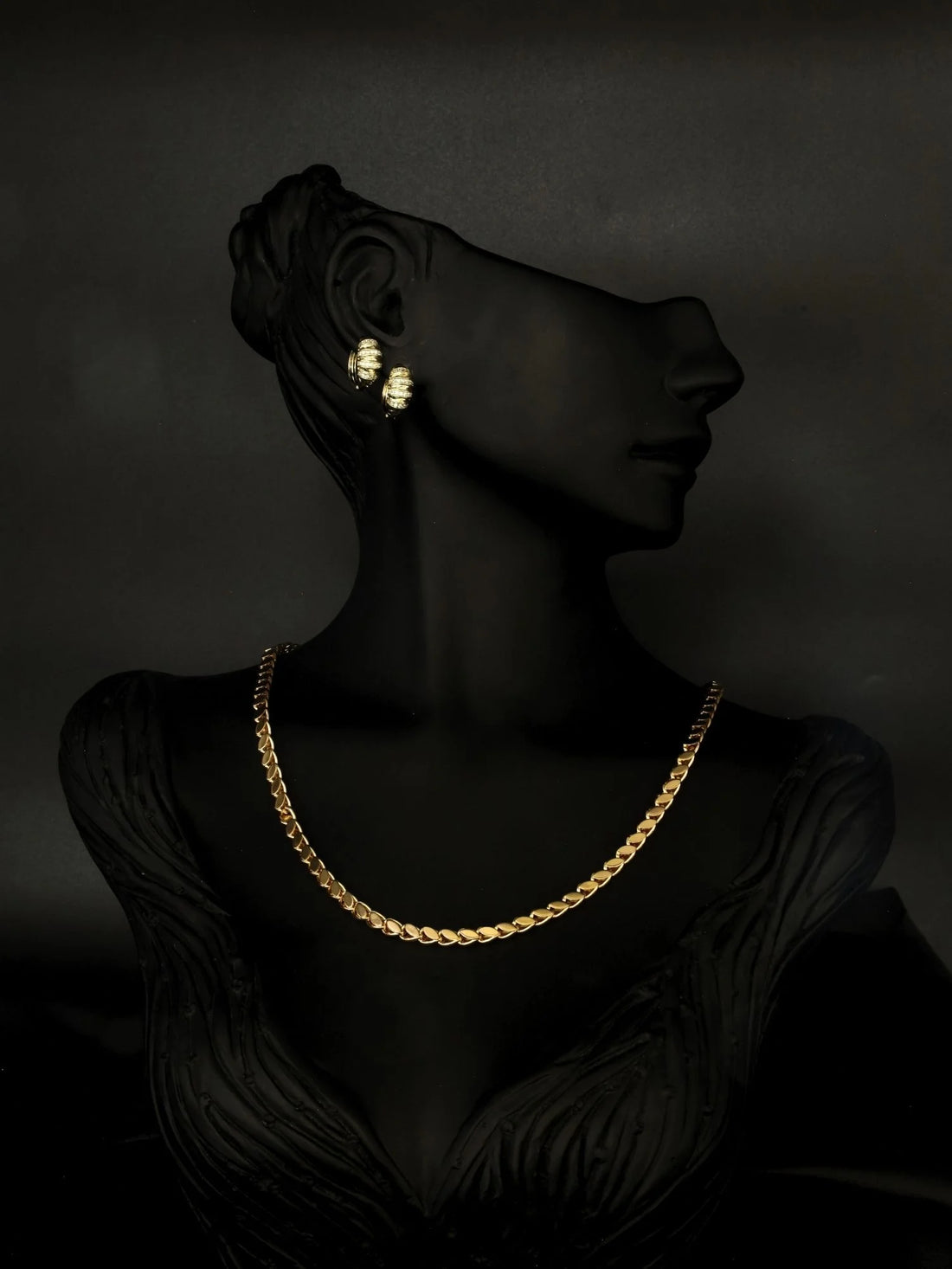 Gold Renkli Buğday Desen Çelik Kolye